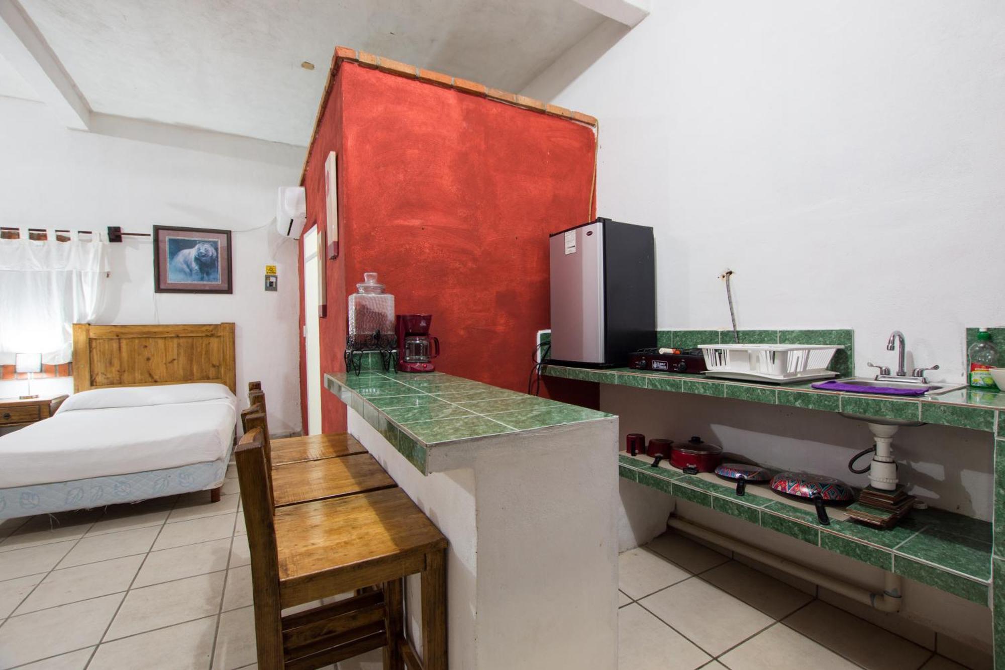 Traditional Sierra Leon Oceanfront Rooms - Adults Only Puerto Vallarta Exterior foto