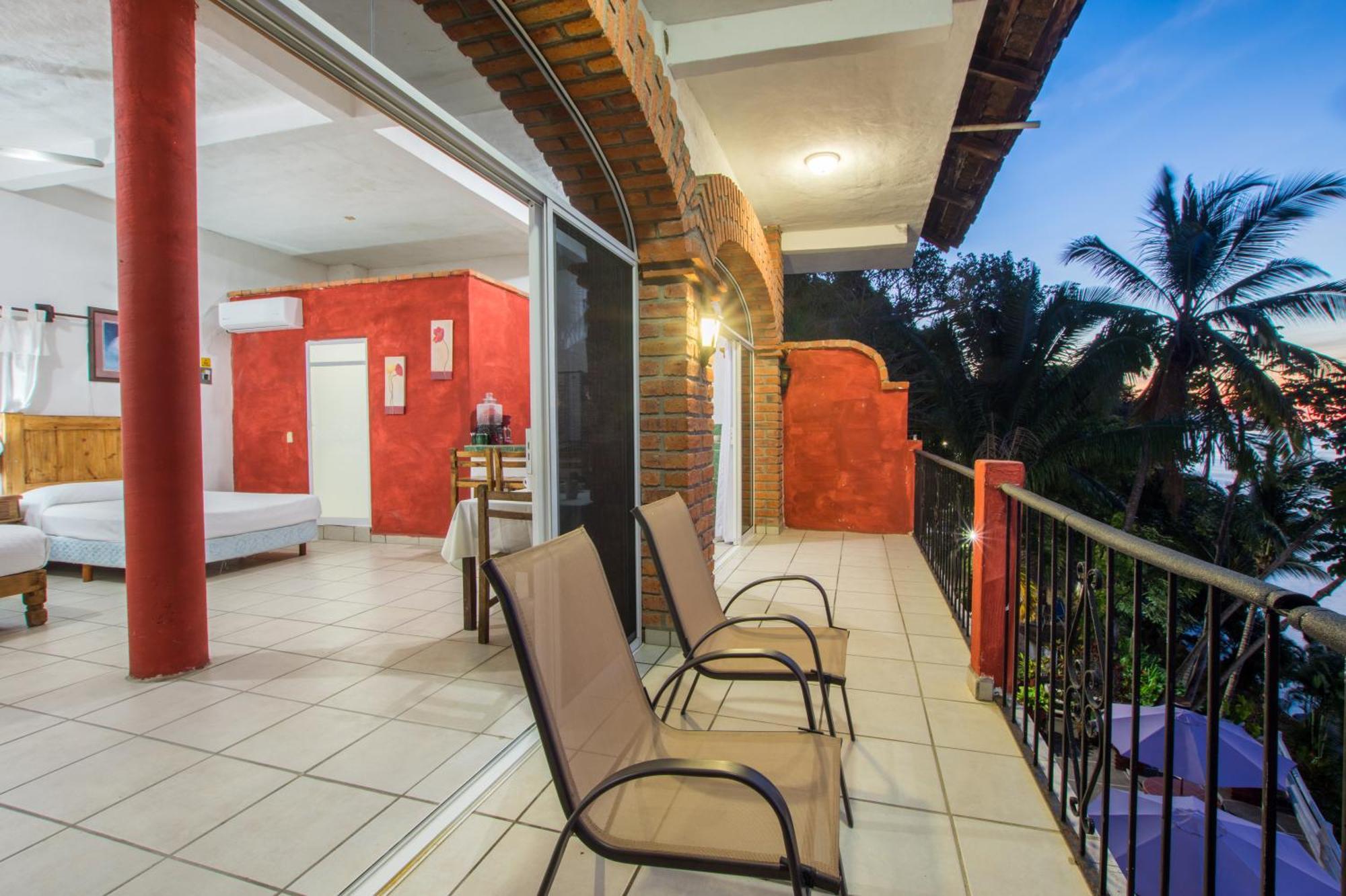 Traditional Sierra Leon Oceanfront Rooms - Adults Only Puerto Vallarta Exterior foto