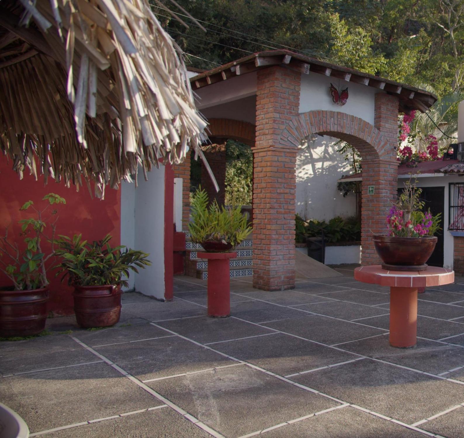 Traditional Sierra Leon Oceanfront Rooms - Adults Only Puerto Vallarta Exterior foto